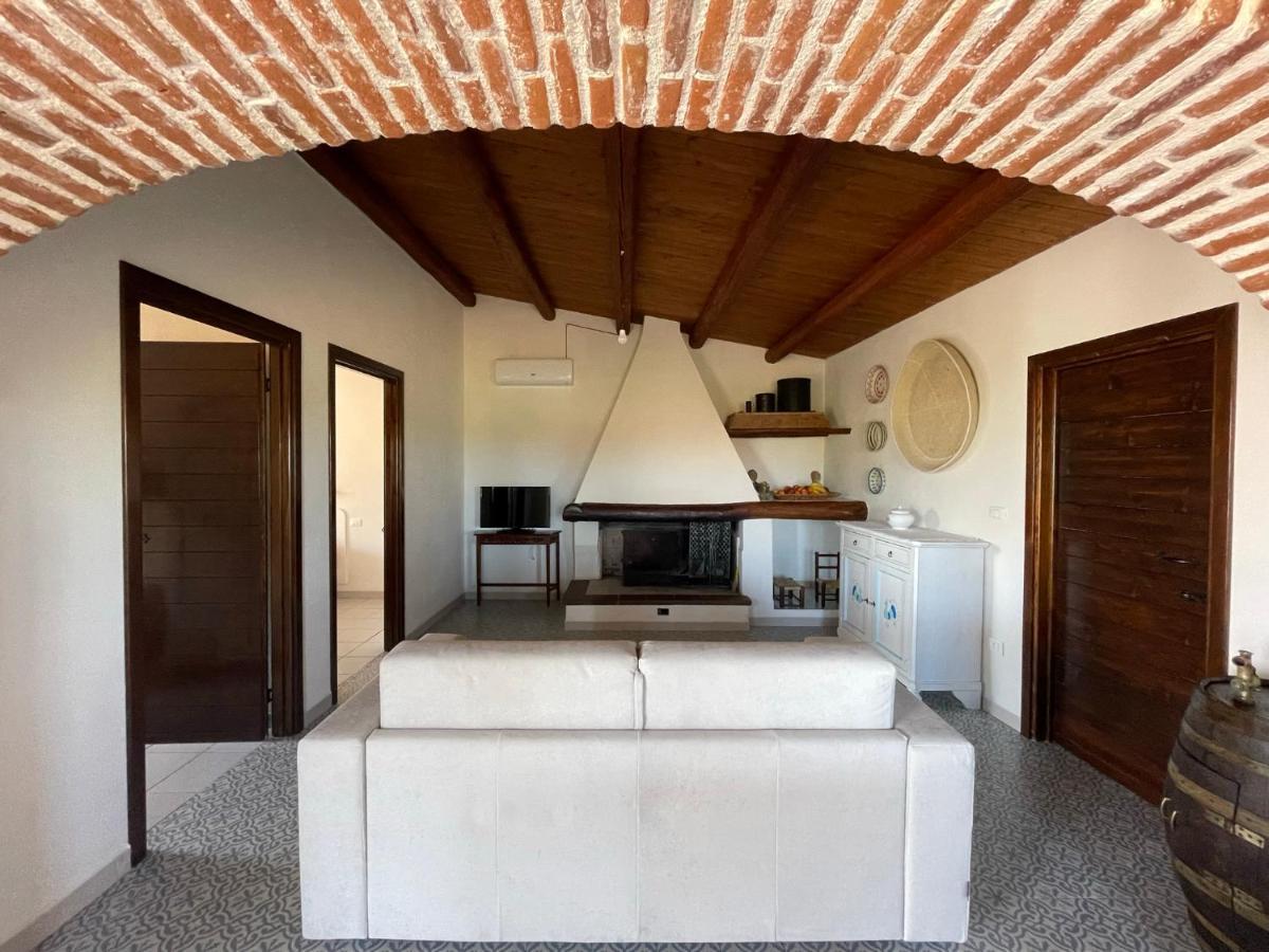 Casa Vacanze Gollei, โอโรเซย ภายนอก รูปภาพ